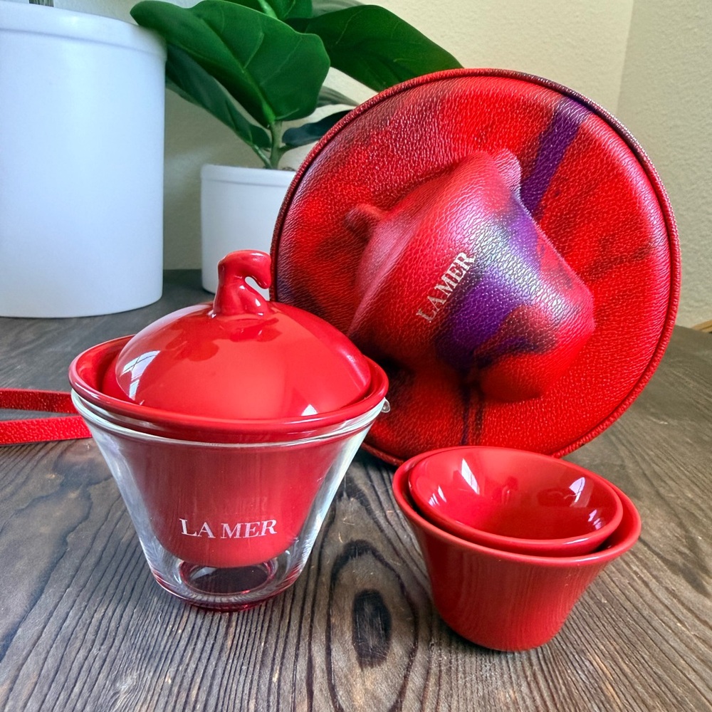 NEW La Mer Travel Tea Set